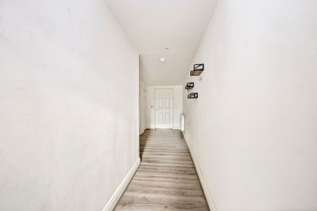 St. Aubyns, Hove, BN3 - Photo 2