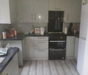1 bedroom house of multiple occupation to rent - Photo 3