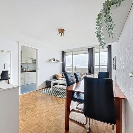 Appartement te huur - Photo 1