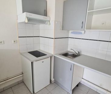 Location Appartement 2 pièces 43m² POITIERS 86000 - Photo 3