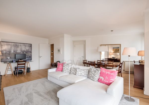 Apartamento T3 na Foz com varanda