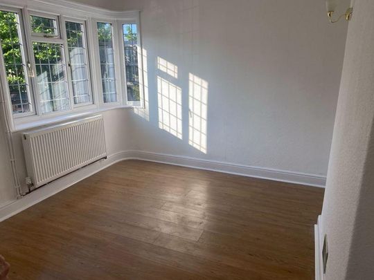 2 bedroom detached bungalow to rent - Photo 1