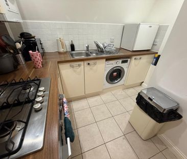 1 bedroom flat to rent - Photo 5