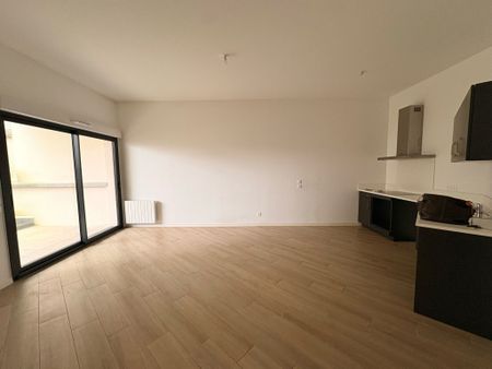 Appartement 2 pieces avec jardin - proche gare - Photo 2