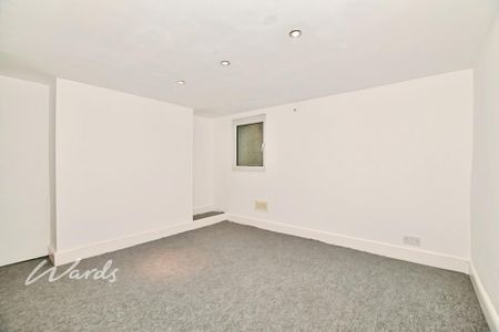 4 bedroom terraced house to rent - Photo 5