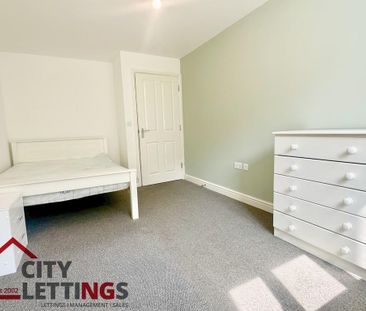 2 bedroom ground floor flat to rent - Photo 4
