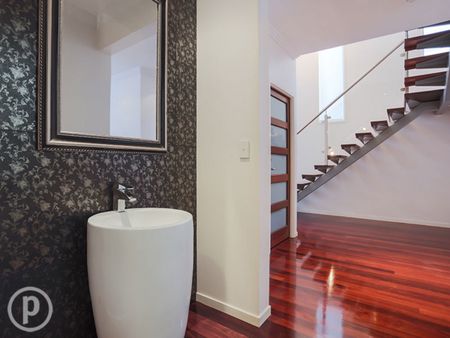 19 Lancaster Street, Coorparoo QLD 4151 - House For Rent | Domain - Photo 2