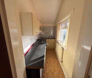 2 Bed Flat, Brookfield Road, M8 - Photo 6