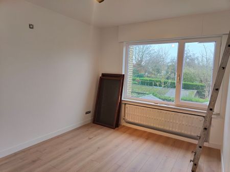 Ruime gezinswoning met 3 slaapkamers te Assebroek. - Photo 5