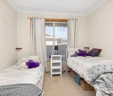 57 Harold Street, Wendouree VIC 3355 - House For Rent | Domain - Photo 3