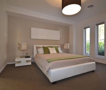 FULLY FURNISHED - AVAILABLE NOW - Photo 6