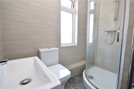 Osborne Road, Egham, Surrey, TW20 9RN - Photo 5