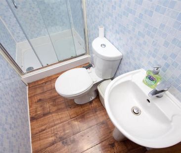 6 bedroom house to rent - Photo 2