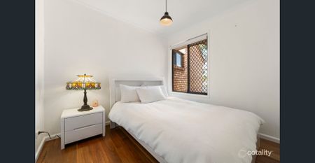 Waterfront Living in the Heart of Mermaid Waters - Photo 4