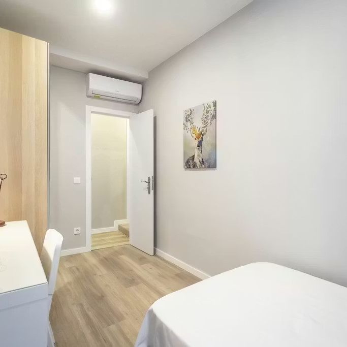 Calle del Puerto de Canfranc, Madrid, Community of Madrid 28038 - Foto 1