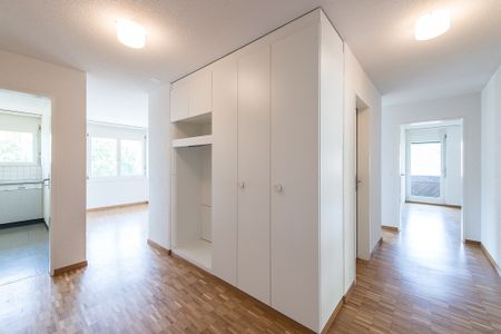 Parterrewohnung mit grossem Sitzplatz in begrünter Umgebung - Foto 2