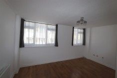 West Road, Shoeburyness, Southend-On-Sea - Photo 2