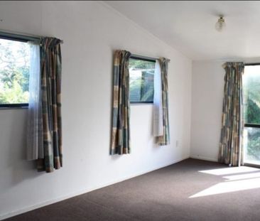 Cozy studio unit attached garage. - Photo 2