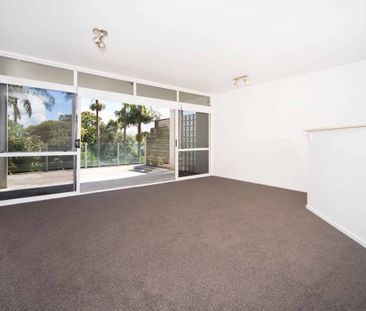 THE PALMS - HERNE BAY - Photo 4