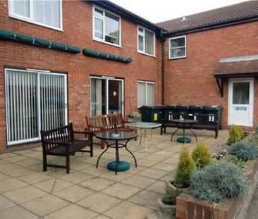 1 bedroom retirement property to rent - Photo 5