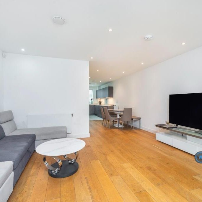 1 bedroom in a house share to rent - Photo 1