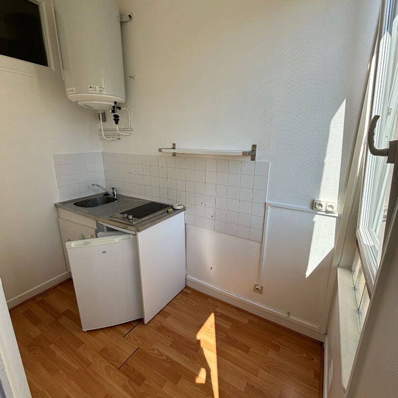 Location Appartement 1 pièce 23m² - Photo 1