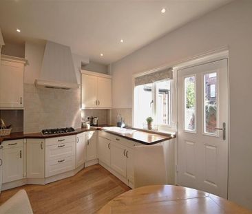 2 Bedroom Terraced To Let - Photo 6