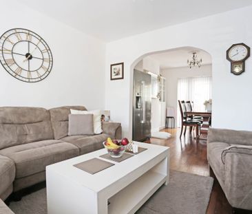 Price £2,200 pcm - Let - Photo 1