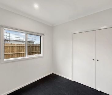 🏡 Brand New 4-Bedroom House in Eynesbury - $365 per week - Photo 2