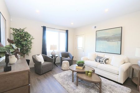 Opus Apartments - Photo 2