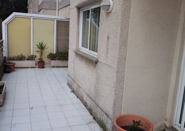 Apartamento T1 para Arrendamento no Porto com Garagem e Arrumos