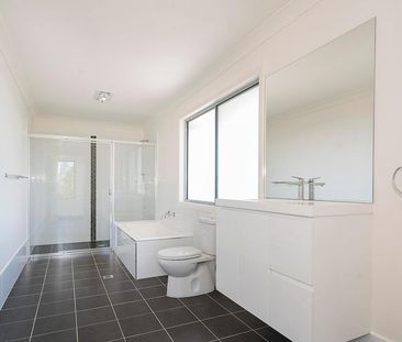 3/3 Eveleen Street, Cardiff South NSW 2285 - Townhouse For Rent | D... - Photo 3