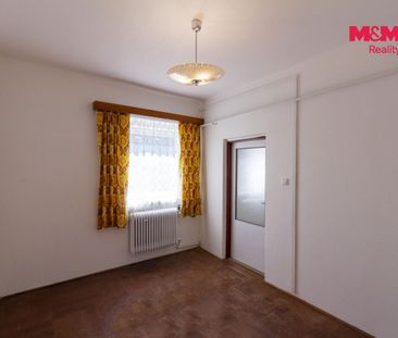 Pronájem rodinného domu 300 m², Bušovice Sedlecko - Fotografie 2