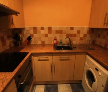 2 Bedroom Property To Rent - Photo 5