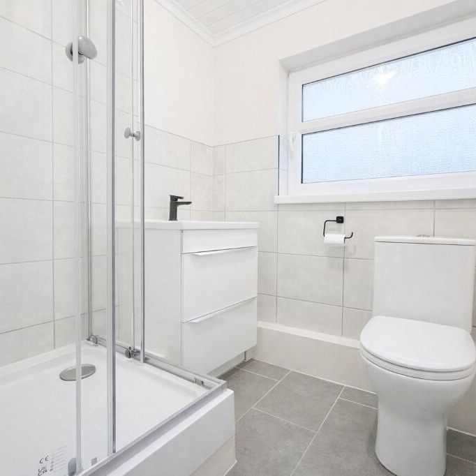 58 Hawthorn Avenue, Carrickfergus, BT38 8EQ - Photo 1