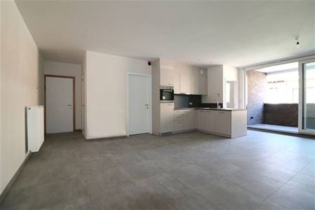 Appartement te huur - Foto 2
