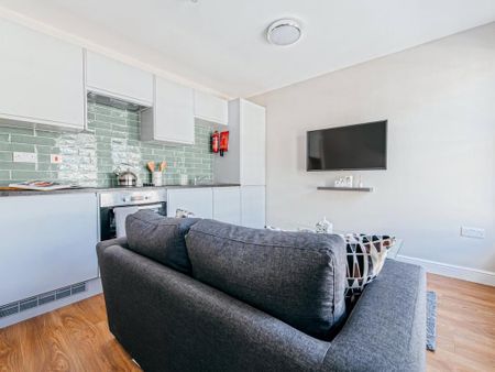 1 bedroom apartment to rent - Photo 2