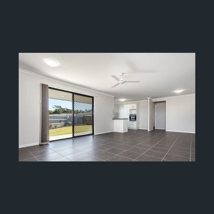 Low Set Townhouse - Photo 1