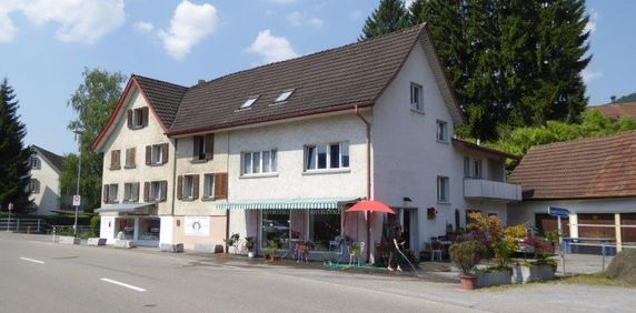 Schöne, helle 2.5 Zimmerwohnung zu vermieten - Foto 2