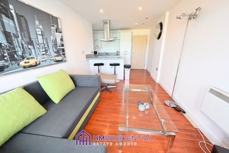2 bedroom Apartment for rent on The Bar, St James Gate, City Center, Newcastle Upon Tyne, NE1 4BA - Photo 2