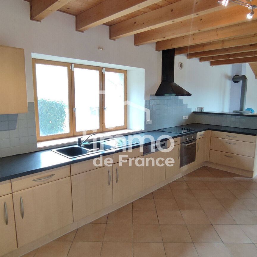 Location maison 4 pièces 98.19 m² à Injoux-Génissiat (01200) - Photo 1