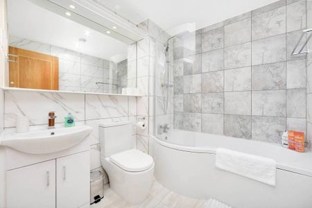 2 bedroom flat to rent - Photo 5