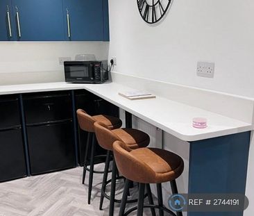 1 bedroom in a house share to rent - Photo 6