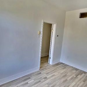 Appartement 3 ½ rénové Métro Honoré-Beaugrand à Mercier-Hochelaga-Maisonneuve --- 1170$ - Photo 2