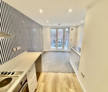 1 bedroom flat to rent - Photo 2