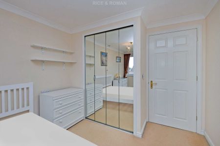 1 Bedroom Apartment, Bradbury Court – Raynes Park - Photo 4