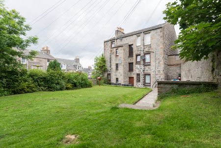 2 Walker Place, Torry, GF, Aberdeen, AB11 8BQ - Photo 5