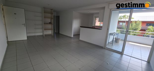 Location Appartement 3 pièces 66m² REMIRE MONTJOLY 97354 - Photo 1
