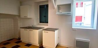 Location Appartement 2 pièces 50m² MONT DE MARSAN 40000 - Photo 2