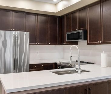 For Lease - 570 Lolita Gardens Unit# 325, Mississauga, Ontario - Photo 2